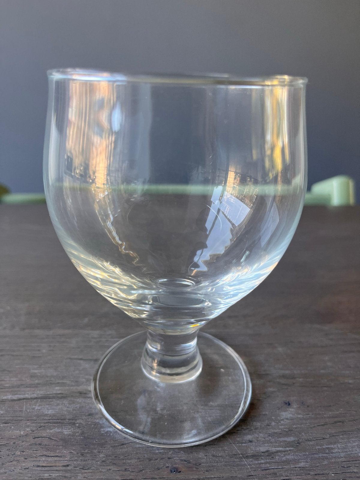 Vintage bierglas op voet, Ophalen