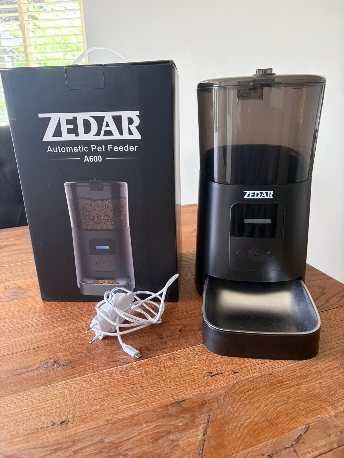 Zedar A600 automatisch voerbak, Ophalen of Verzenden, Automatisch, Zo goed als nieuw