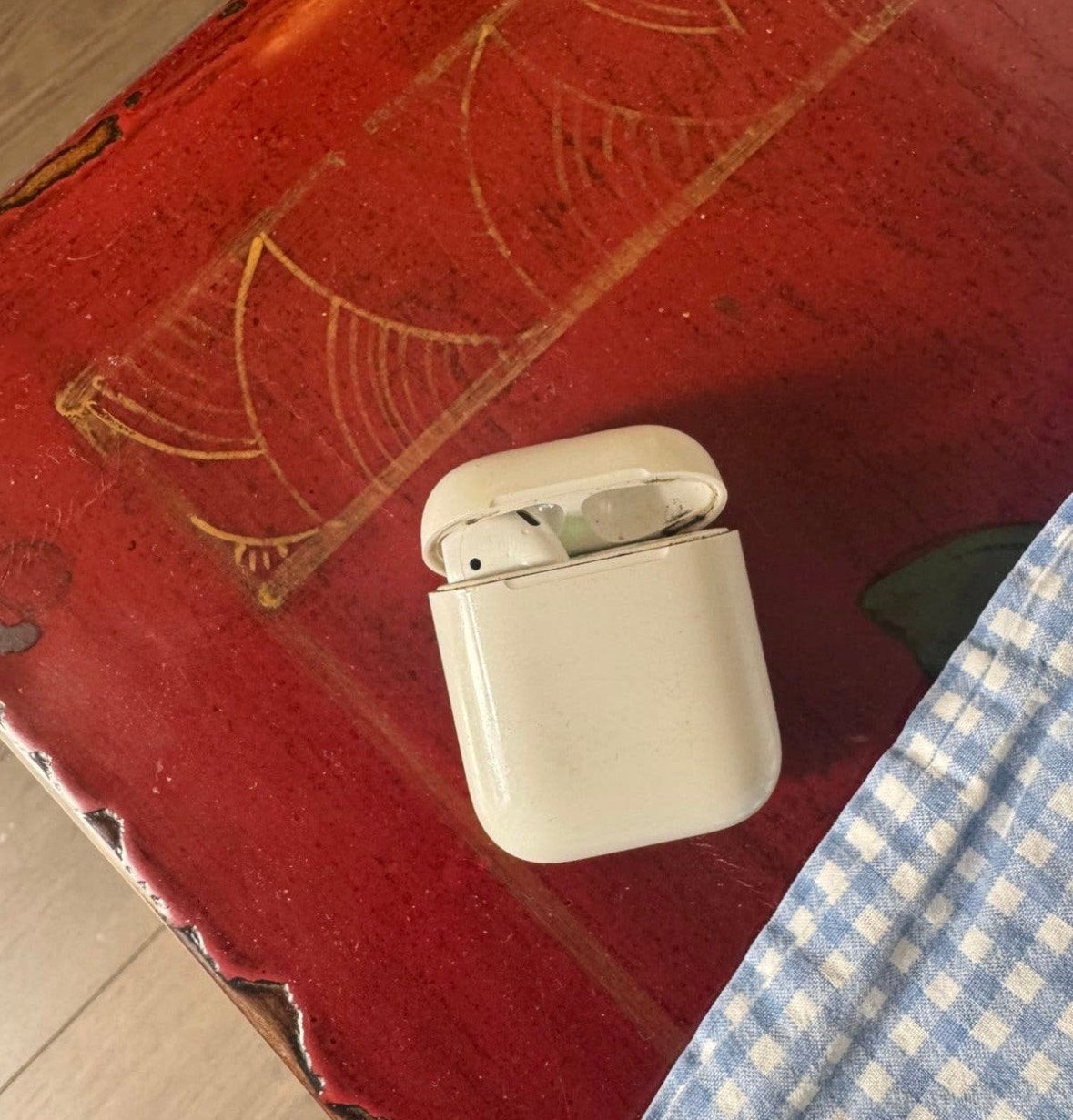 Originele Apple AirPods– Linker Oortje & Oplaadcase, Ophalen of Verzenden, Zo goed als nieuw