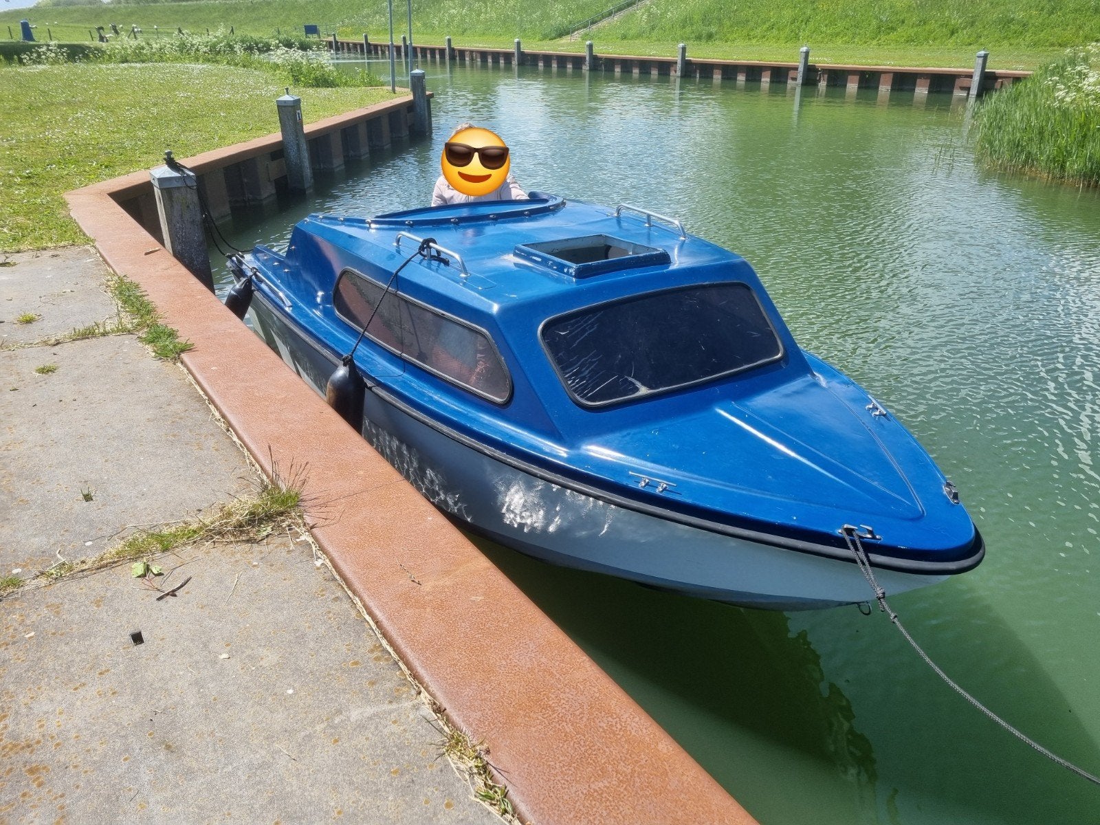 Leuke kajuitboot, buitenboordmotor en trailer.Vaarbewijsvrij, Watersport en Boten, Motorboten en Motorjachten, Benzine, Overige merken