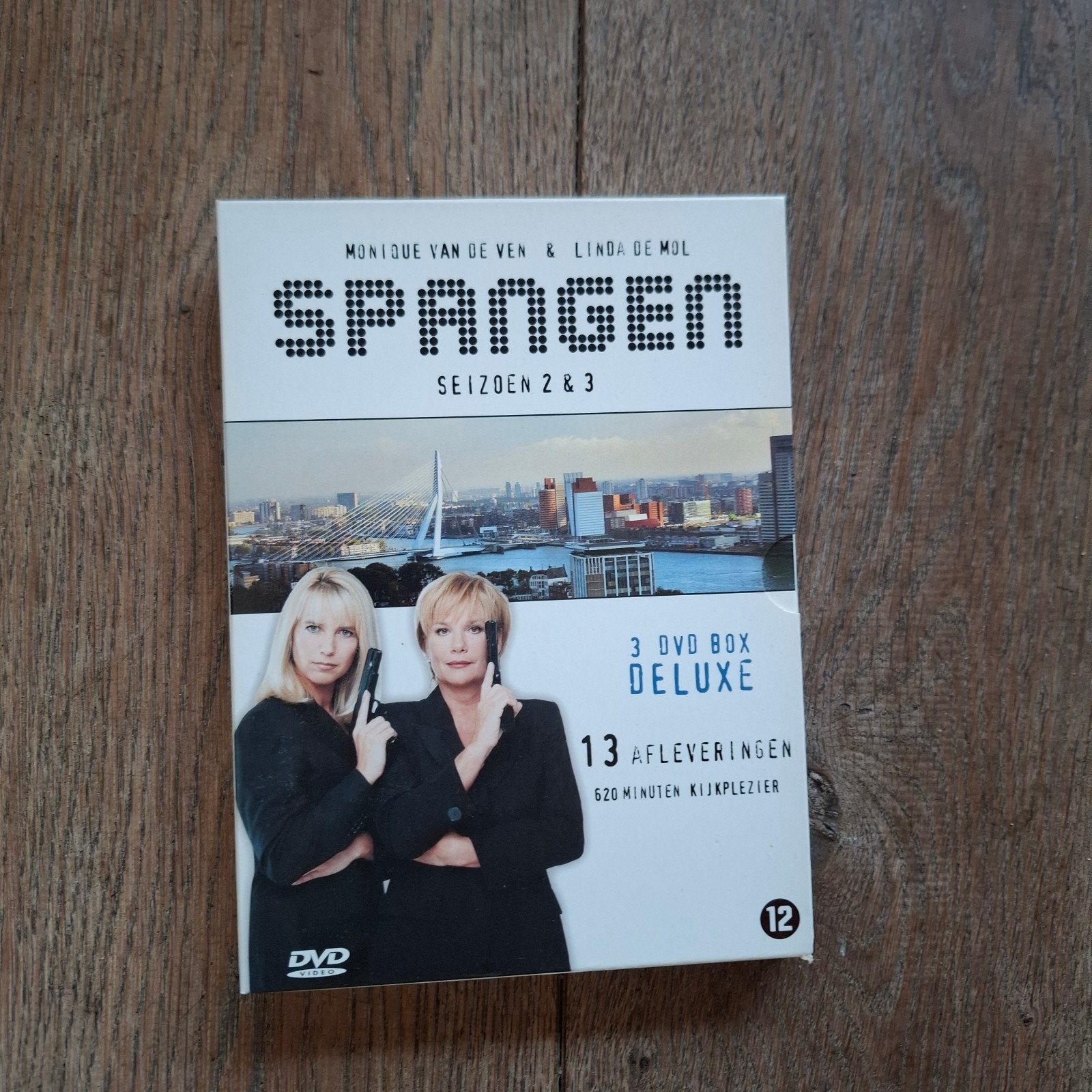 Spangen Seizoen 2 & 3 DVD Box Deluxe, Gebruikt, Boxset, Ophalen of Verzenden, Vanaf 12 jaar