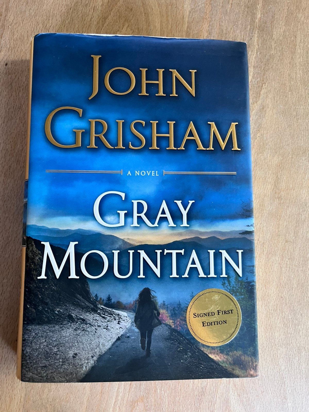 Gesigneerd! Gray Mountain - John Grisham, Boeken, Ophalen of Verzenden, Zo goed als nieuw, Amerika