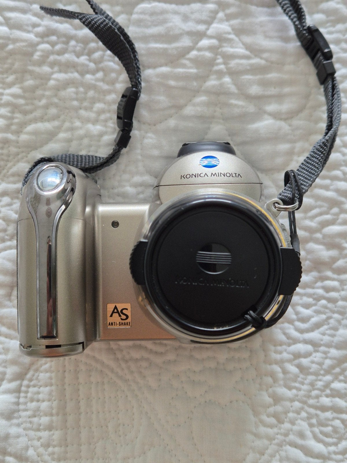 Konica Minolta DiMAGE Z6 - 6.0 Megapixels, 12x Optische Zoom, Gebruikt, Lensdop, Konica, Beeldstabilisatie