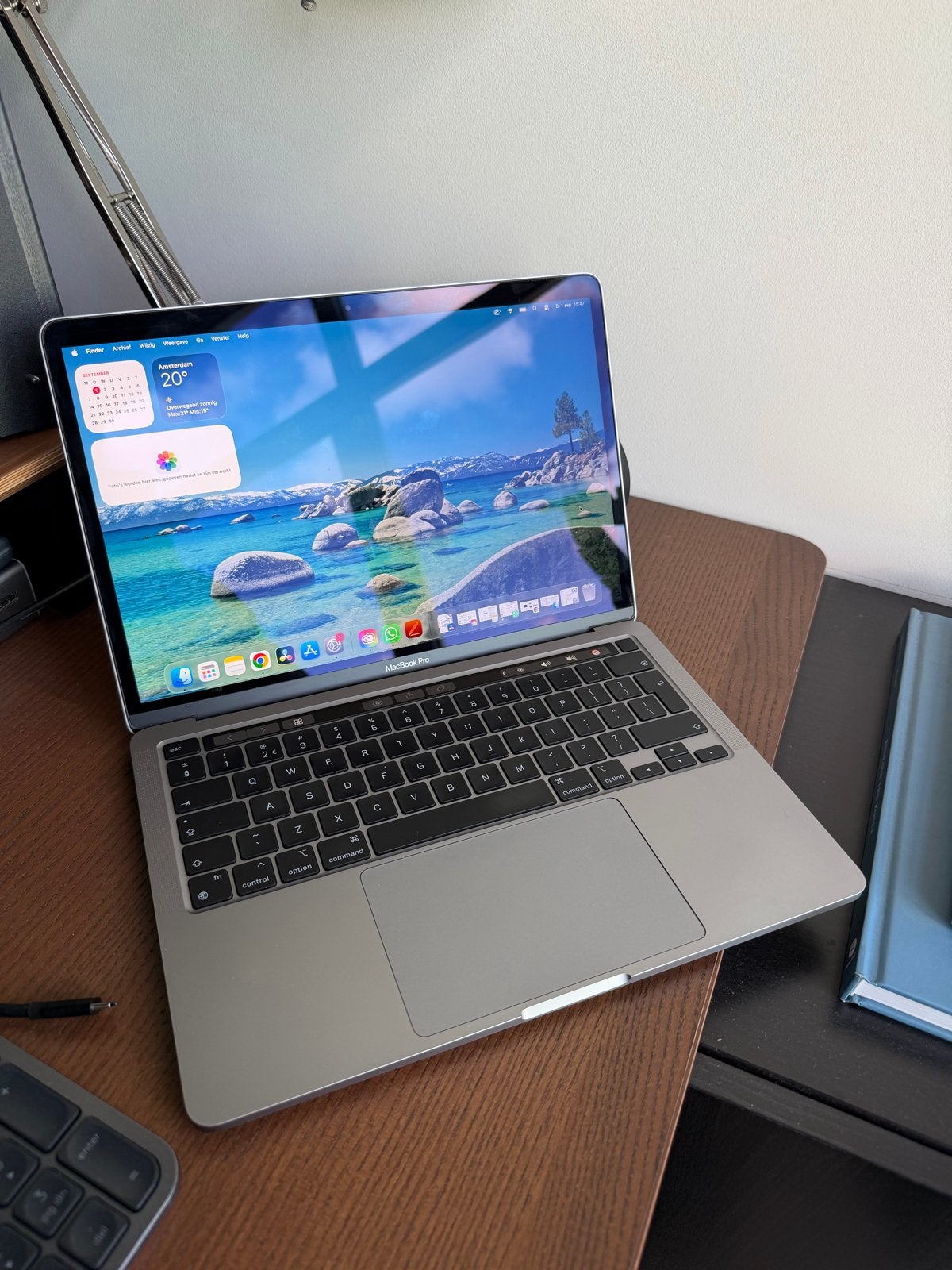 MacBook Pro (late 2020) | M1 | 8-core | 16GB Ram | 256GB SSD, 256 GB, 2 tot 3 Ghz, Qwerty, 8 GB