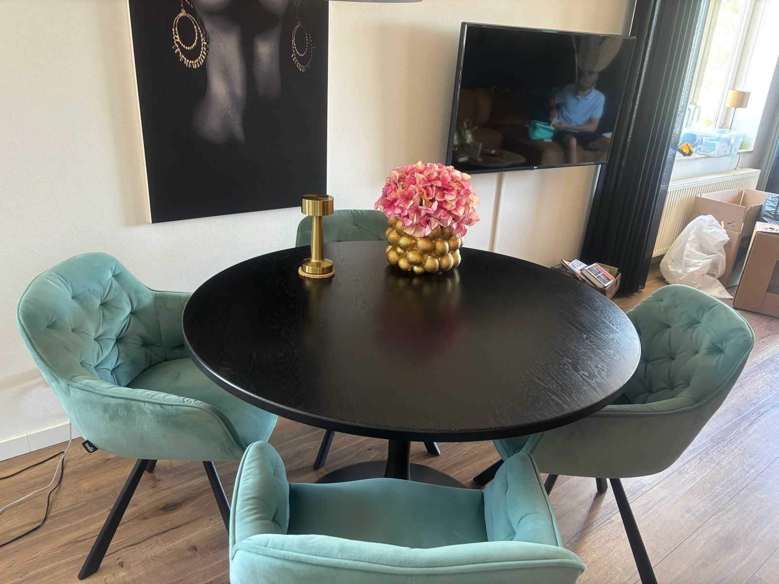 Moderne ronde eettafel met 4 stoelen, Ophalen, 100 tot 150 cm, Rond, Zo goed als nieuw
