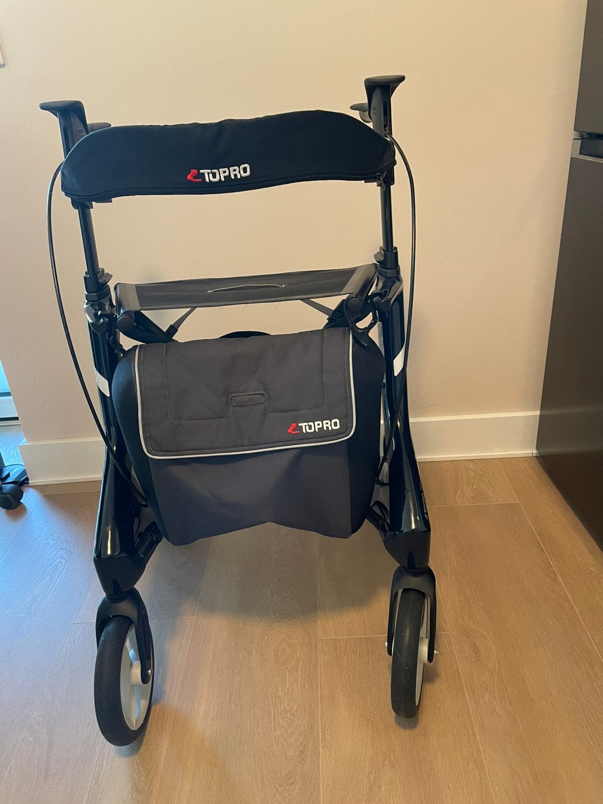 Rollator Topro Pegasus Carbon met Dienblad, Ophalen, Lichtgewicht, Zo goed als nieuw