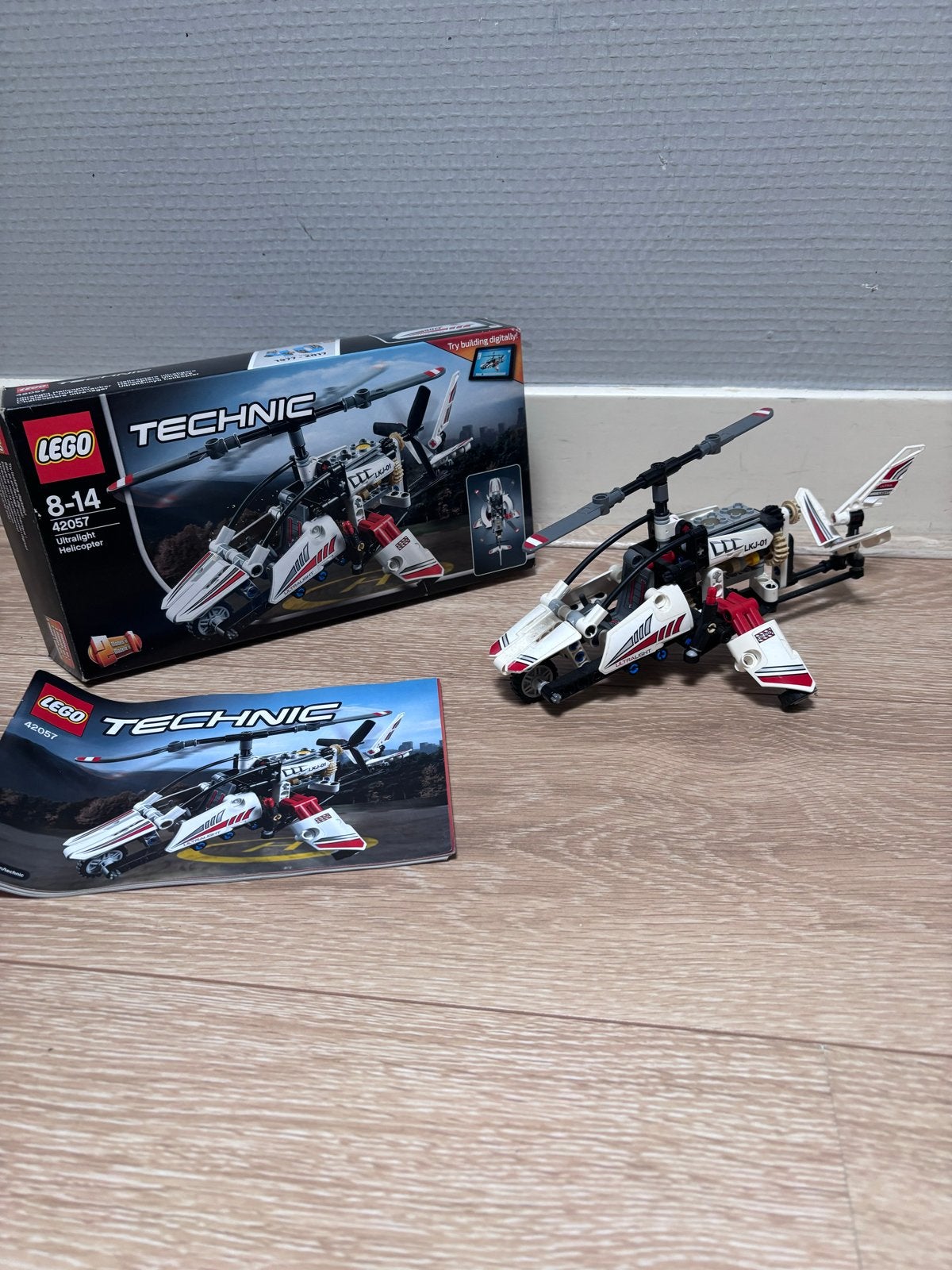 LEGO Technic 42057 Ultralight Helikopter, Overige merken, Helikopter, Ophalen of Verzenden, Zo goed als nieuw
