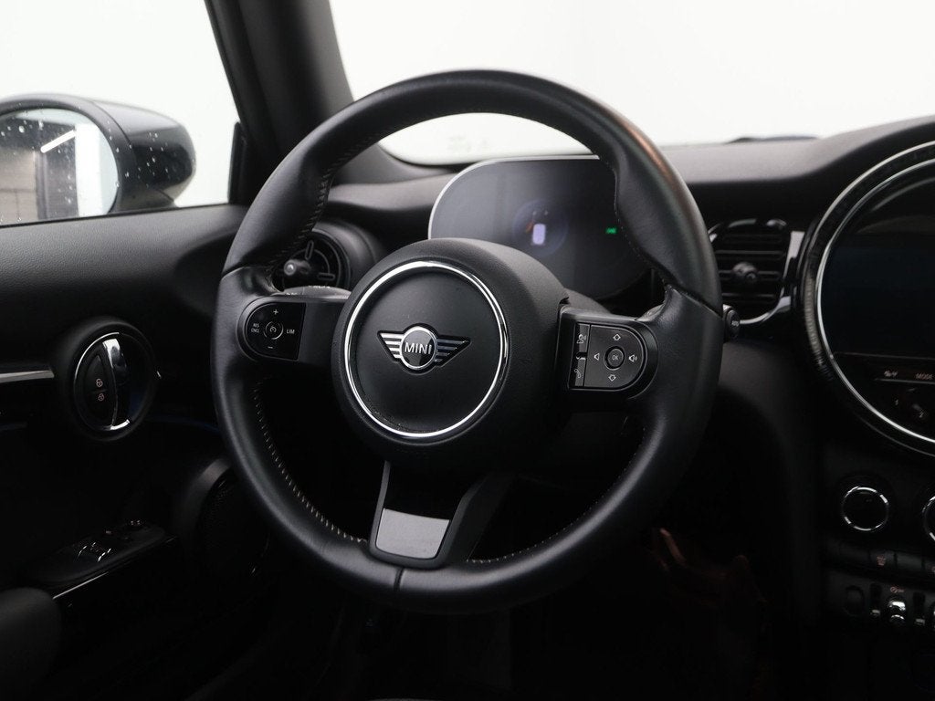MINI Cooper Camden Edition (bj 2022, automaat), 136 pk, Gebruikt, Met garantie (alle), 4 stoelen