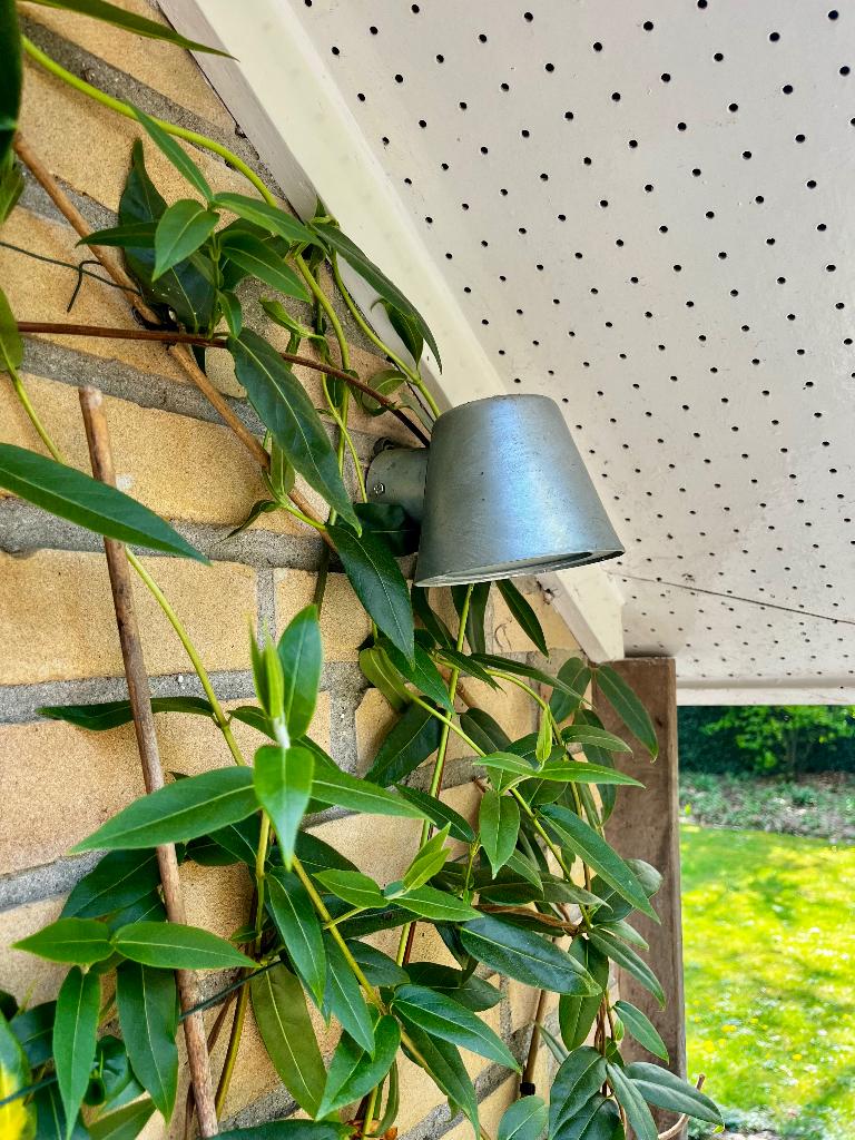 Buitenlamp wandlamp – Gegalvaniseerd (zink) – Nieuw in doos, Ophalen, Minder dan 50 watt, Wandlamp, Nieuw