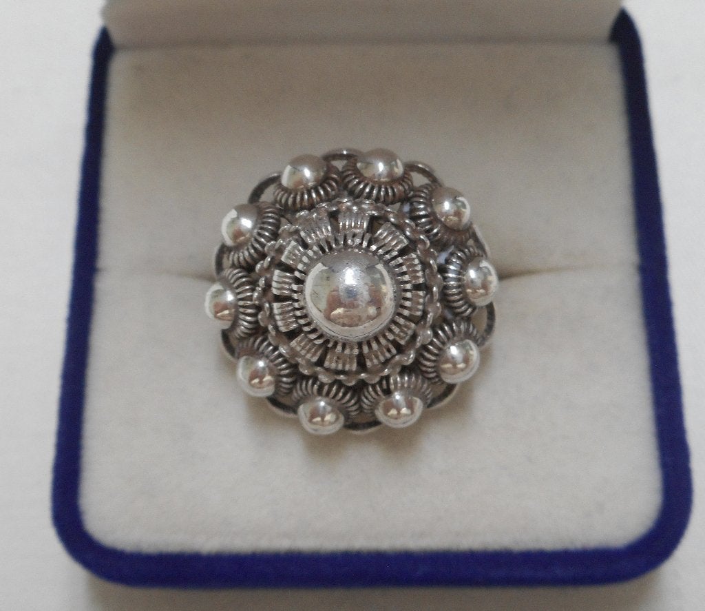 Prachtige grote zilveren Zeeuwse knop ring Niekerk nr.127, Verzenden, Dame, Zilver, Zilver