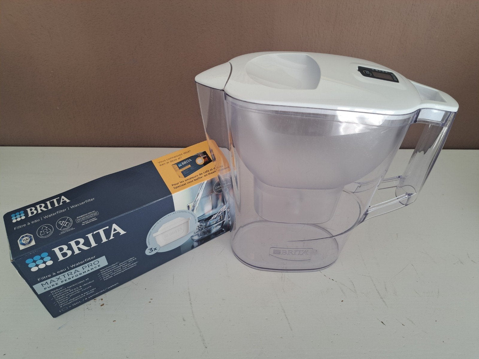 BRITA waterfilterkan met 2 maxtra pro filters, Ophalen, Zo goed als nieuw