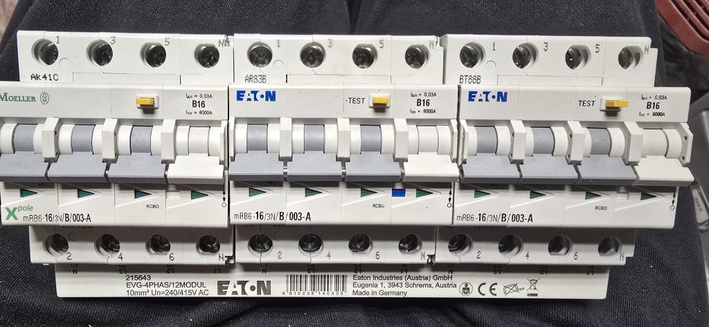 eaton 3f   b16 30ma 0.03  3 aardlek automaten kam rail, Doe-het-zelf en Verbouw, Elektra en Kabels, Ophalen of Verzenden, Zo goed als nieuw