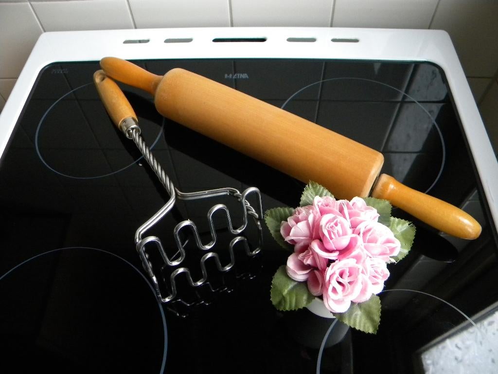STAMPER MET HOUTEN GREEP, DEEGROLLER VERKOCHT, Overige typen, Ophalen of Verzenden, Gebruikt