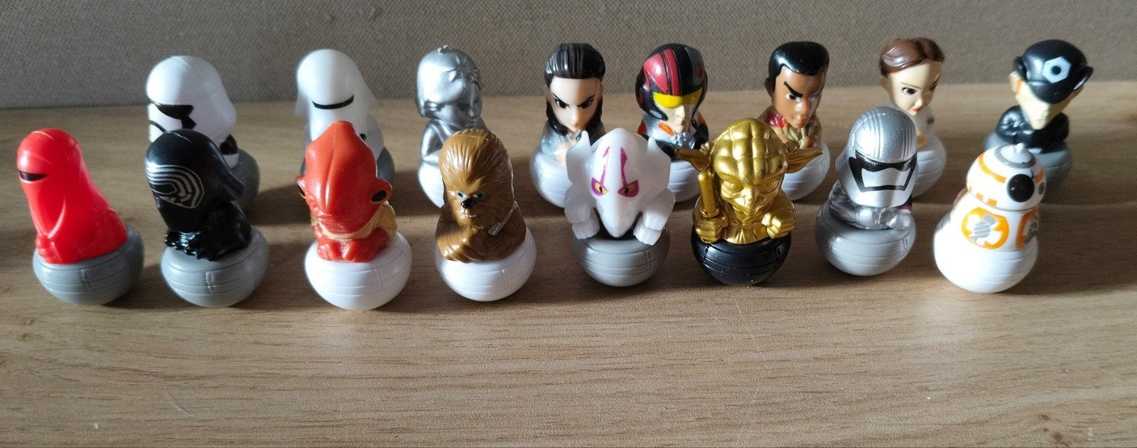 16 Star Wars Rollinz Bop It Micro Series Figuren/Duikelaars, Verzamelen, Verzenden, Zo goed als nieuw, Actiefiguurtje