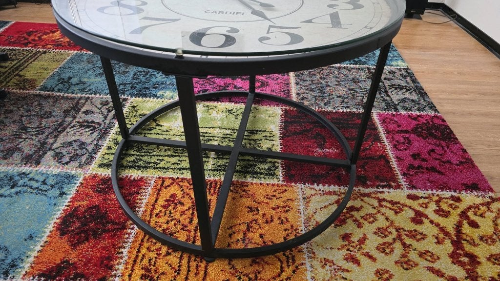 Ronde bijzettafel met klokdesign, Metaal of Aluminium, Rond, Zo goed als nieuw, 75 cm of meer