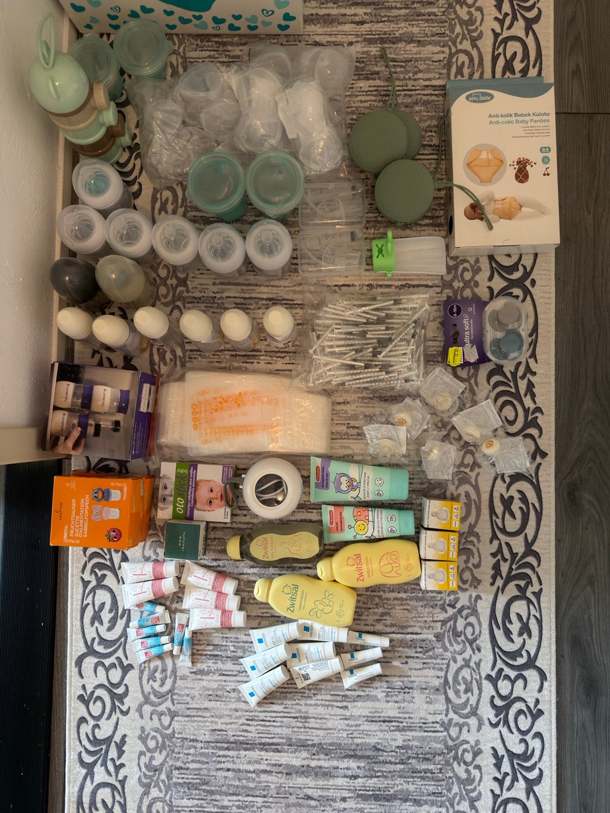 Groot pakket babyvoeding en verzorgingsartikelen, Zo goed als nieuw, Babyfles, BPA-vrij, Philips Avent