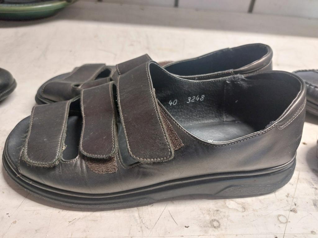 Ladysko maat 40 breed vallend, Kleding | Dames, Schoenen, Ophalen of Verzenden, Zo goed als nieuw, Zwart, Sneakers of Gympen