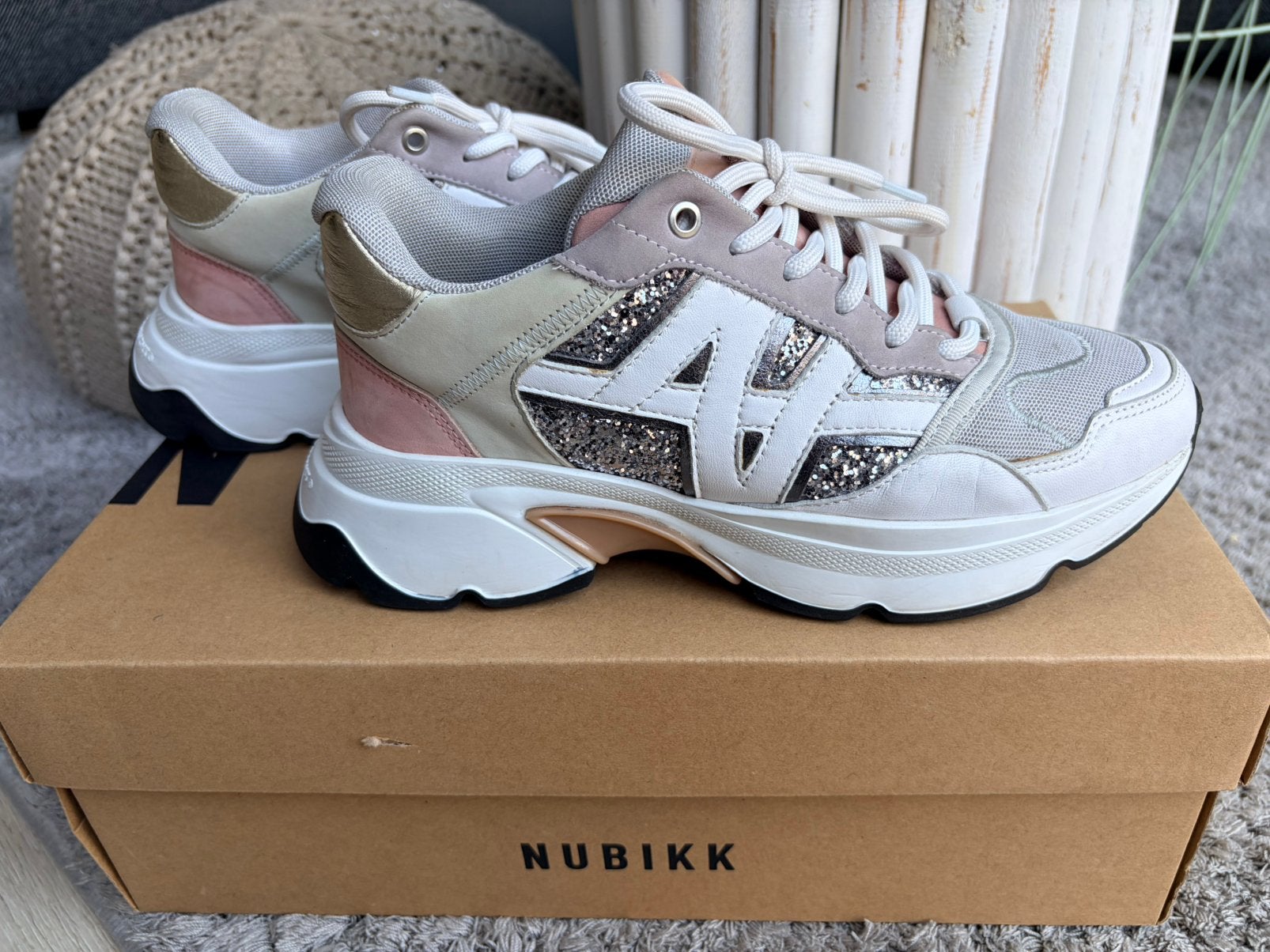 Sneakers Nubikk, Ophalen of Verzenden, Zo goed als nieuw, Overige kleuren, Sneakers of Gympen