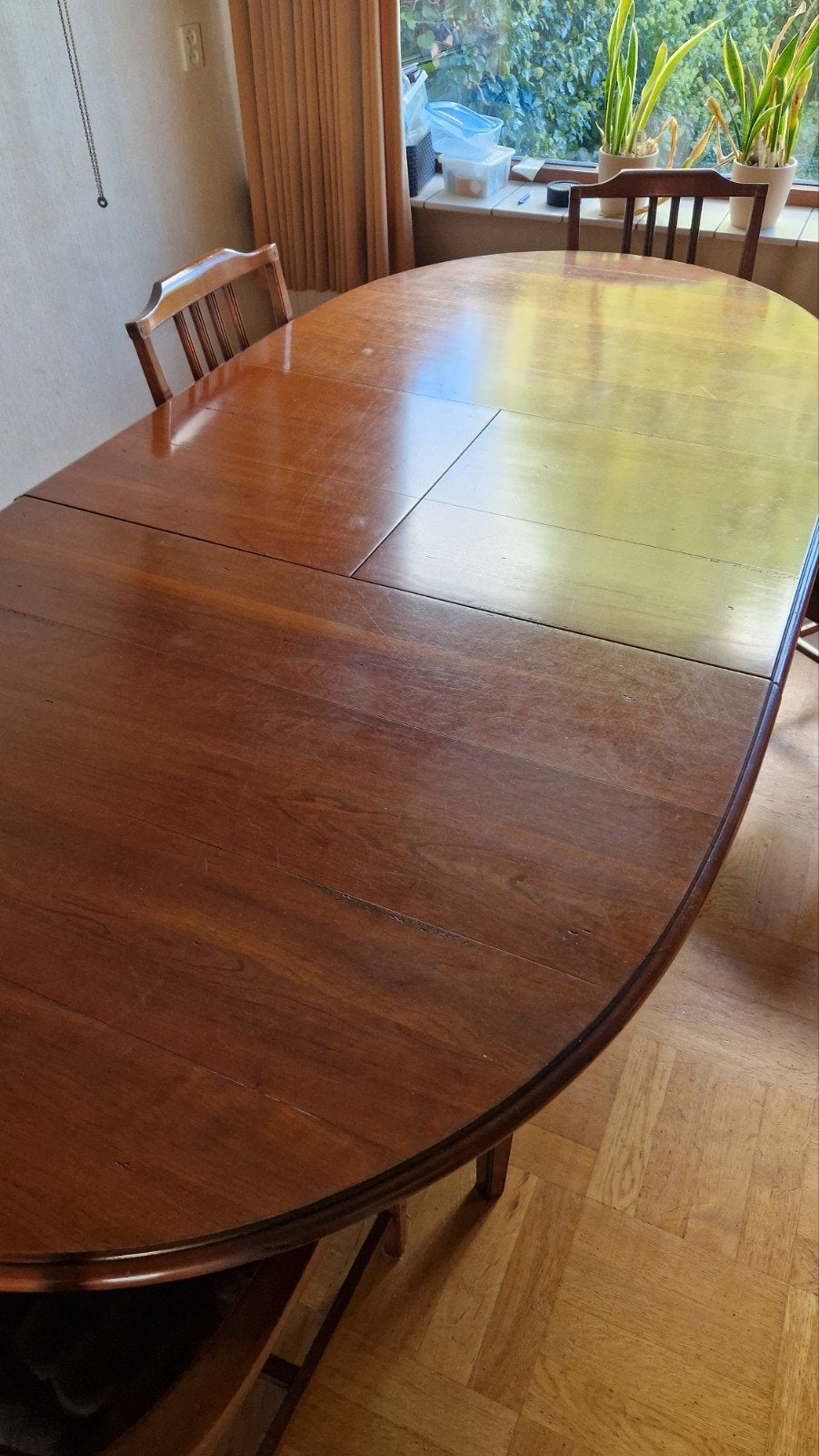 Uitschuifbare eettafel met 6 stoelen, Ophalen