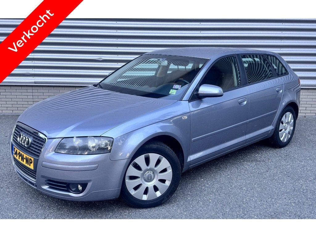 Audi A3 Sportback 1.6 FSI Attraction (bj 2004), Auto's, Audi, Gebruikt, Zwart, 4 cilinders, 116 pk