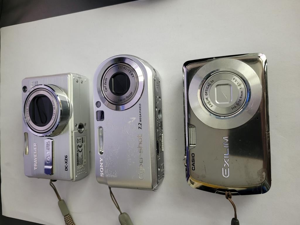 3 digitale cameras, Sony Cybershot, Casio Exilim en traveler, Ophalen of Verzenden, Gebruikt, Overige merken