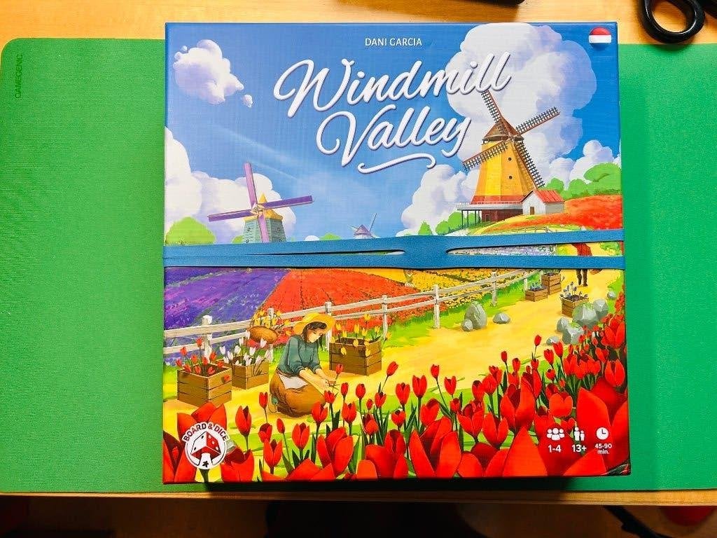 Windmill Valley (NL) + Gamegenic Token Silo, Een of twee spelers, Ophalen of Verzenden, Nieuw, Board & Dice