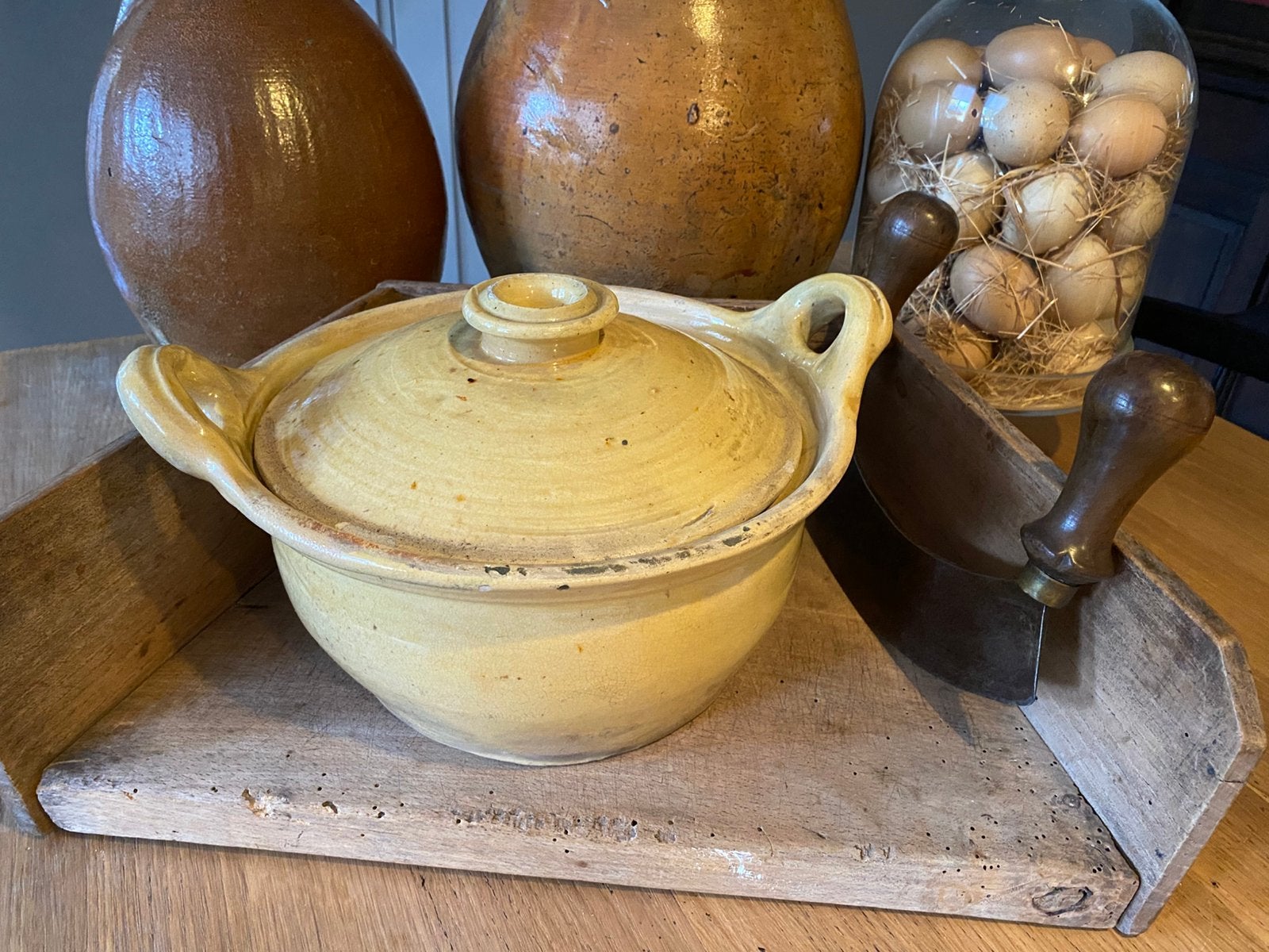 Brocante oude Franse aardewerken stoofpot met deksel, Ophalen of Verzenden