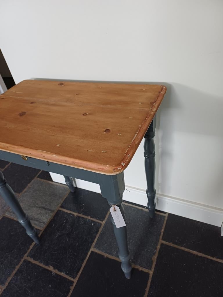 Brocant Houten  Side Table/ Tafeltje., Ophalen of Verzenden