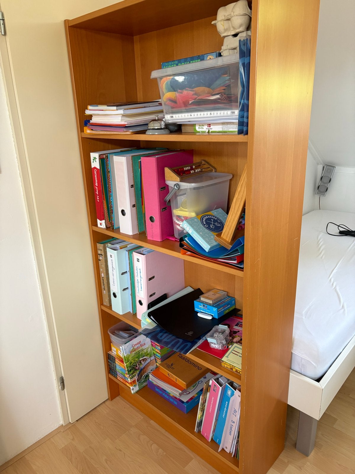 Houten Boekenkast met 5 Vakken - Ideaal voor Boeken en Mappe, Ophalen, Met plank(en), Gebruikt, 200 cm of meer