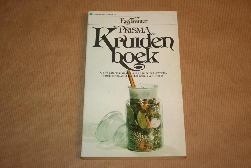 Prisma kruidenboek - Eva Trauter, Ophalen of Verzenden, Gelezen