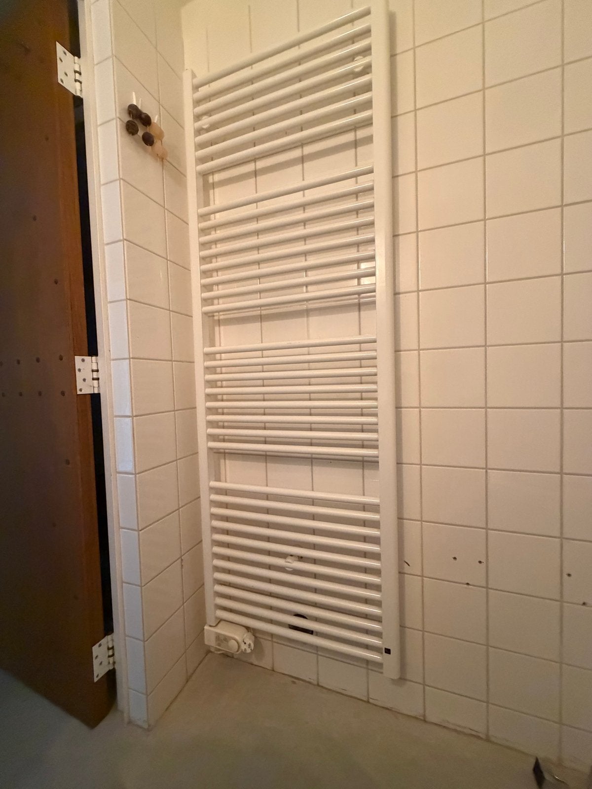 Plieger handdoekradiator 900W, wit, met thermostaat, Ophalen, Gebruikt, Radiator, 60 tot 150 cm