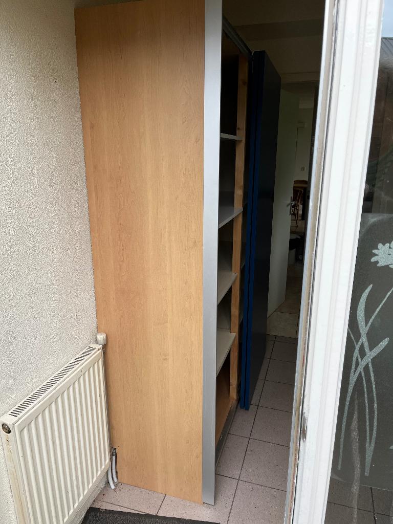 Kast met schuifdeuren, Ophalen, Met plank(en), Nn, Gebruikt