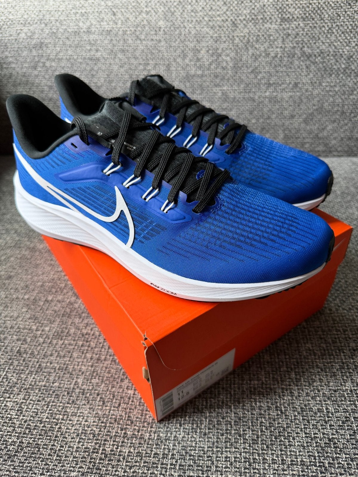 Nike Pegasus 39 Hardloopschoenen - Nieuw in doos - Maat 45, Blauw, Sportschoenen, Nieuw, Ophalen of Verzenden