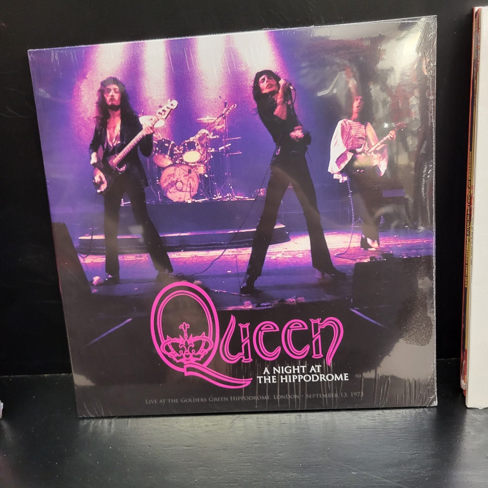 Queen - A Night at the Hippodrome (Nieuw Vinyl), LP, Geseald, Ophalen of Verzenden, Classic Rock