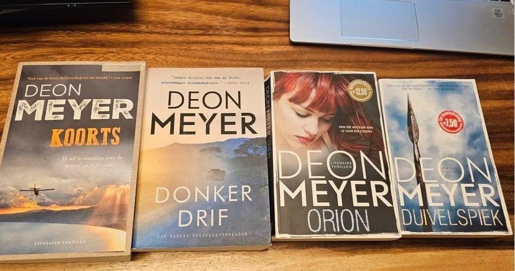 Deon Meyer - 4 Literaire Thrillers, Boeken, Ophalen of Verzenden, Gelezen, Deon Meyer, Wereld overig