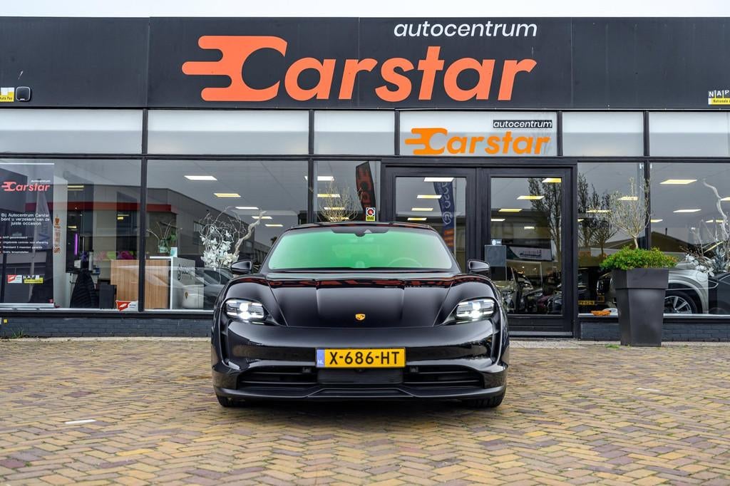 Porsche Taycan 4S Performance 84 kWh|Panorama|Sport|, Gebruikt, Zwart, 71 kWh, 4 stoelen