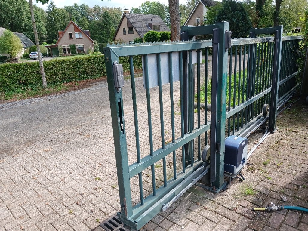 gebruikte schuifpoort, Tuin en Terras, Ophalen, Gebruikt, IJzer, Spijlenhekwerk