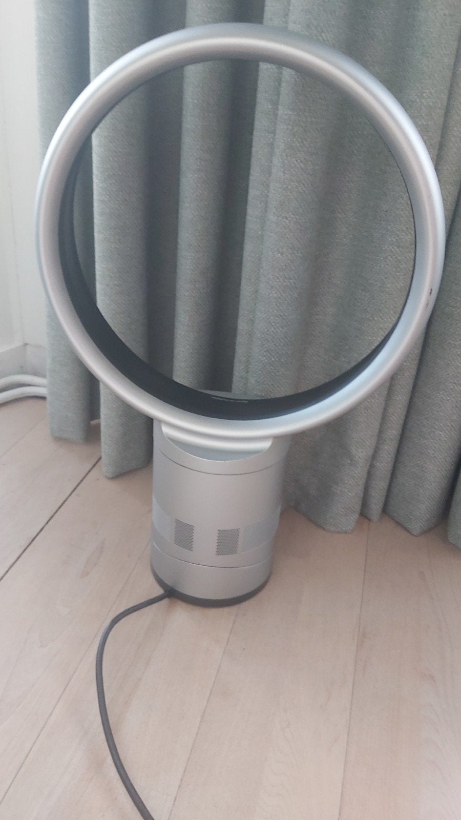 Dyson Air Multi plier AMO1.Tafelventilator - Zo goed als nie, Ophalen, Zo goed als nieuw, Tafelventilator