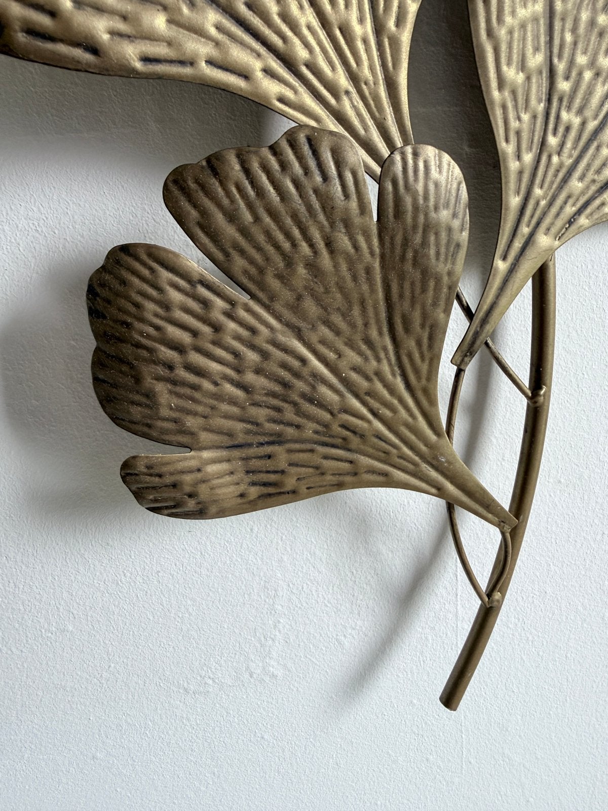 Mid Century metalen wandsculptuur | Ginko bladeren, Huis en Inrichting, Woonaccessoires | Wanddecoraties, Vintage, Metaal, Wandsculptuur