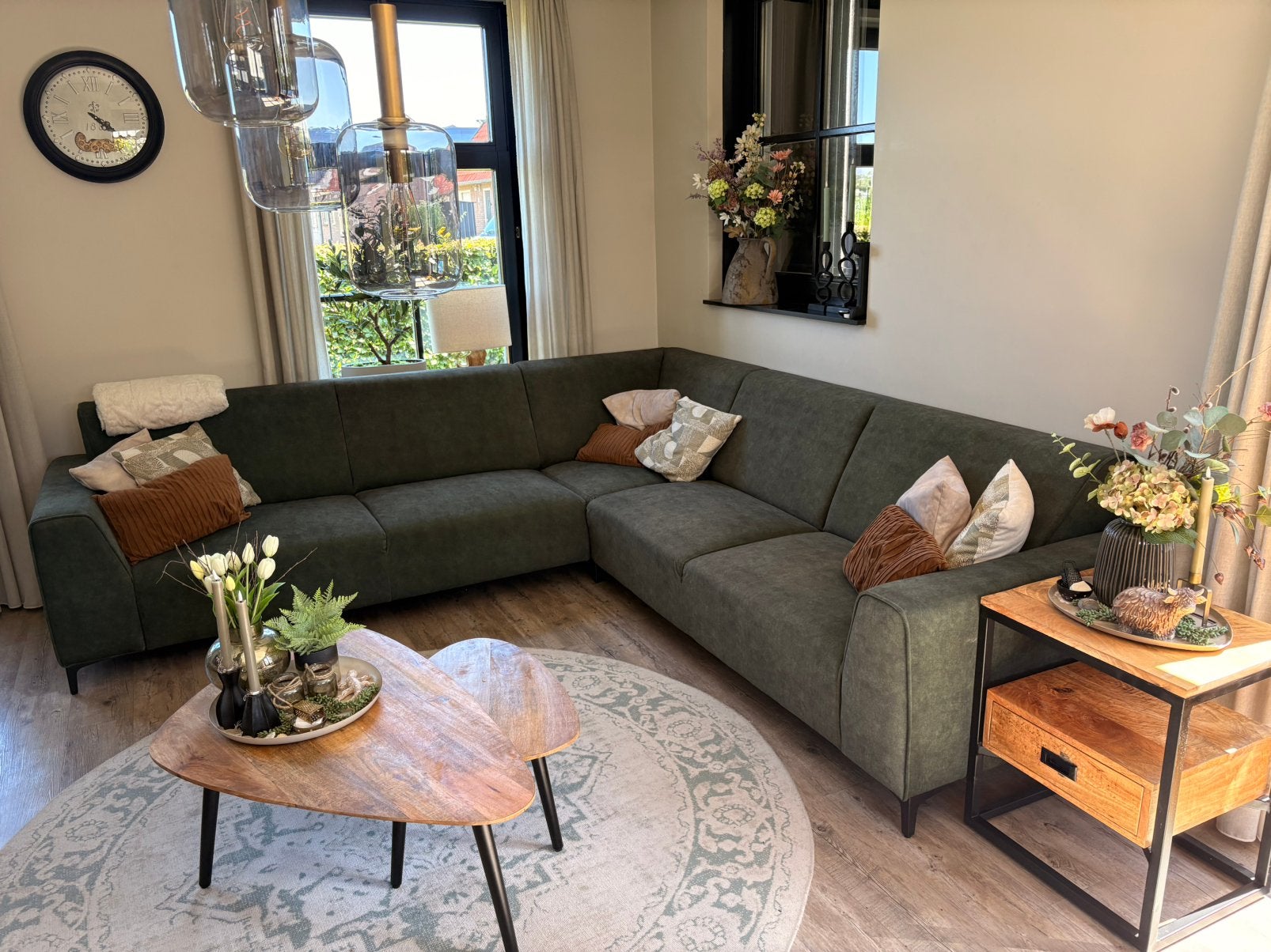 Complete woonkamer hoekbank,tvmeubel,bijzettafel, vloerkleed, Huis en Inrichting, Ophalen of Verzenden, Zo goed als nieuw, Hout