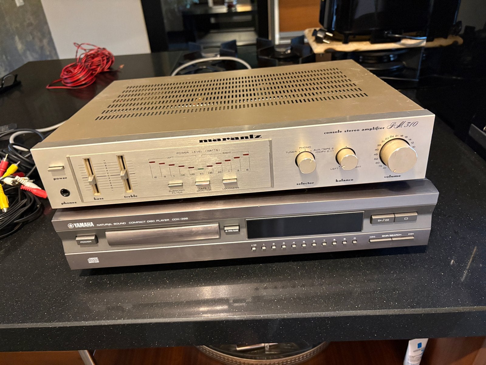 Stereo versterker -dvd speler - 2 boxen, Audio, Tv en Foto, Versterkers en Receivers, Ophalen, Zo goed als nieuw, Marantz