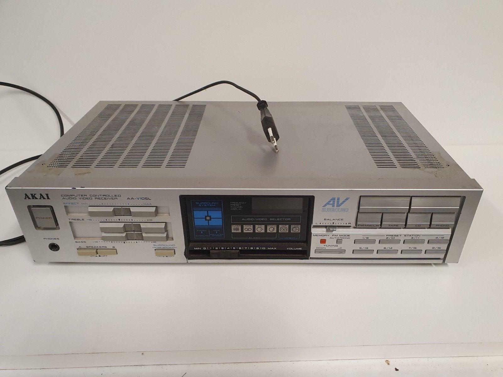 Akai AA V105L, Ophalen of Verzenden, Zo goed als nieuw