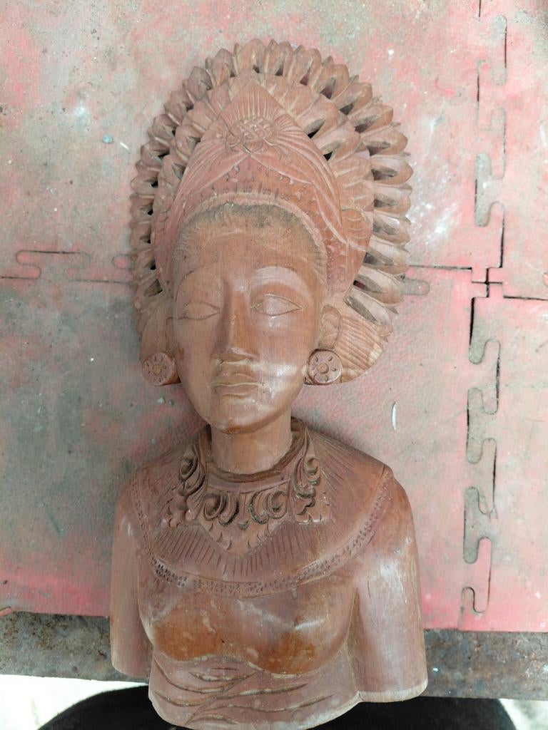 Houten Balinese Buste - Handgesneden Kunstwerk, Antiek en Kunst, Ophalen of Verzenden
