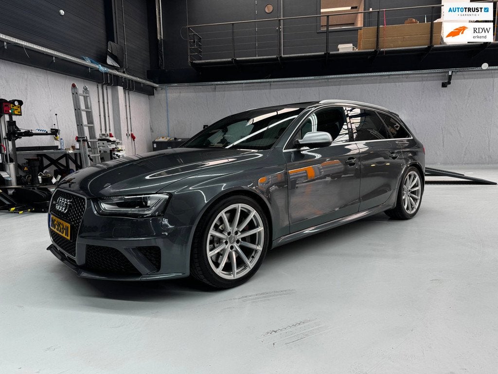 Audi A4 Avant RS4 4.2 V8 *Originele staat!*, Auto's, Audi, Automaat, Euro 5, Gebruikt, A4