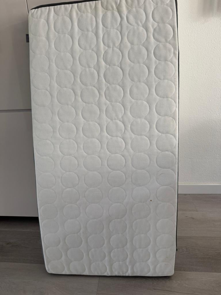 Kindermatras 90 x 120, Huis en Inrichting, Slaapkamer | Matrassen en Bedbodems, Ophalen, Zo goed als nieuw, Eenpersoons, 120 cm