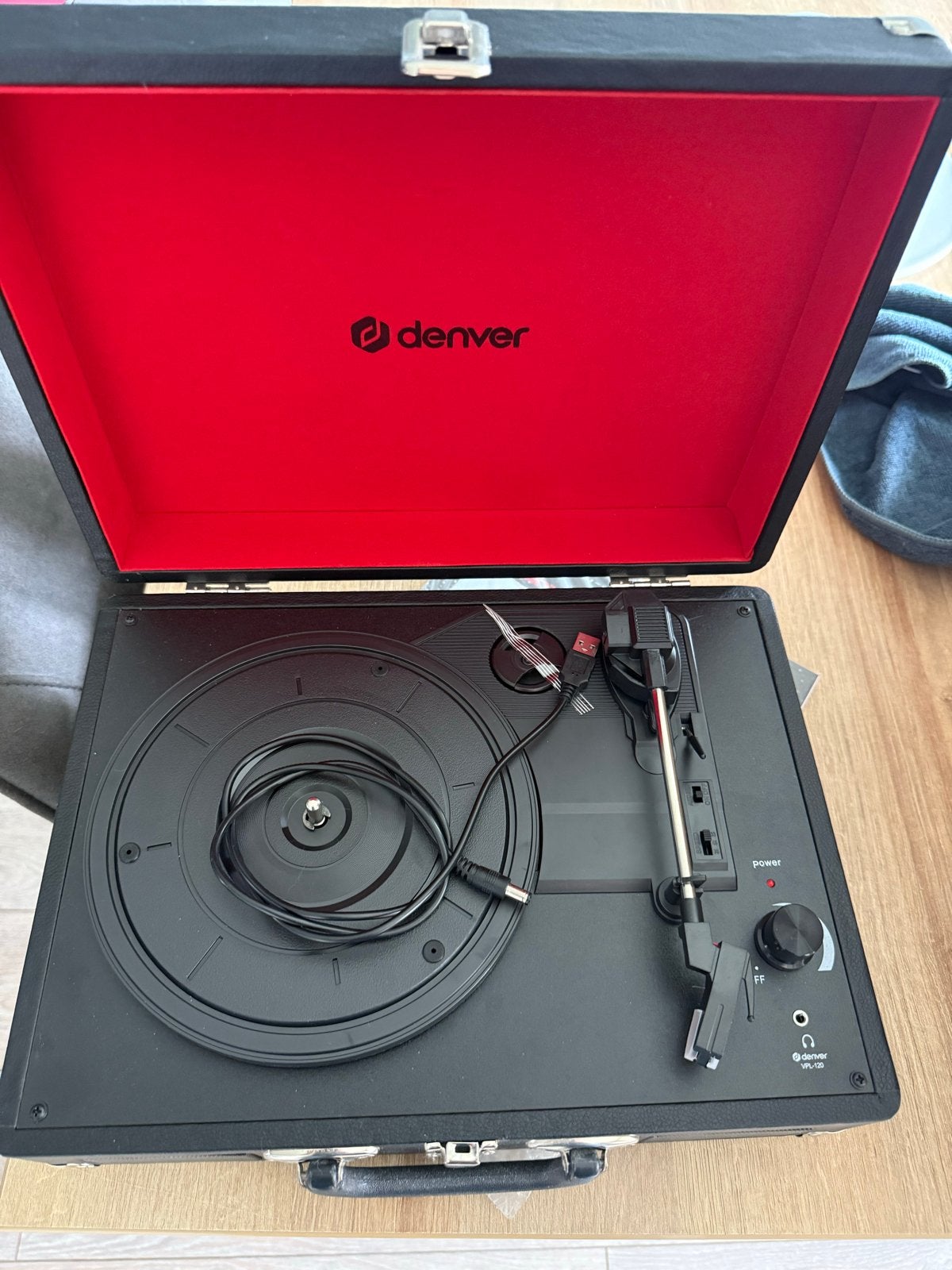 Denver Platenspeler - Draagbaar en Compact, Ophalen, Gebruikt, Platenspeler, Overige merken