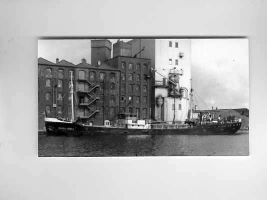 scheepvaart-foto-silver trader, Ophalen of Verzenden, Zo goed als nieuw, Motorboot, Boek of Tijdschrift