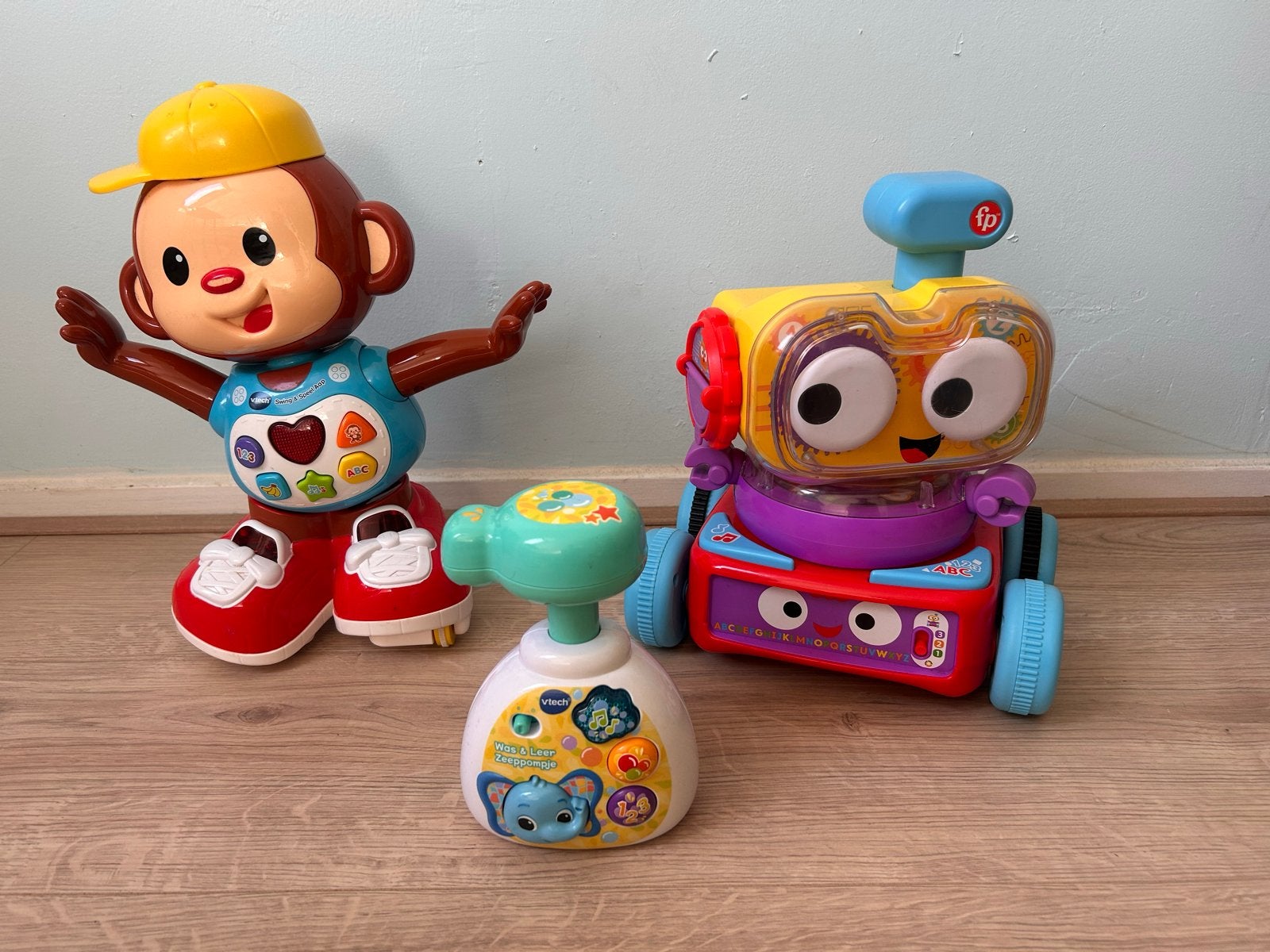 VTech Aap, Fisher-Price Robot en VTech Zeepompje, Ophalen of Verzenden, Gebruikt, Overige typen, Met licht