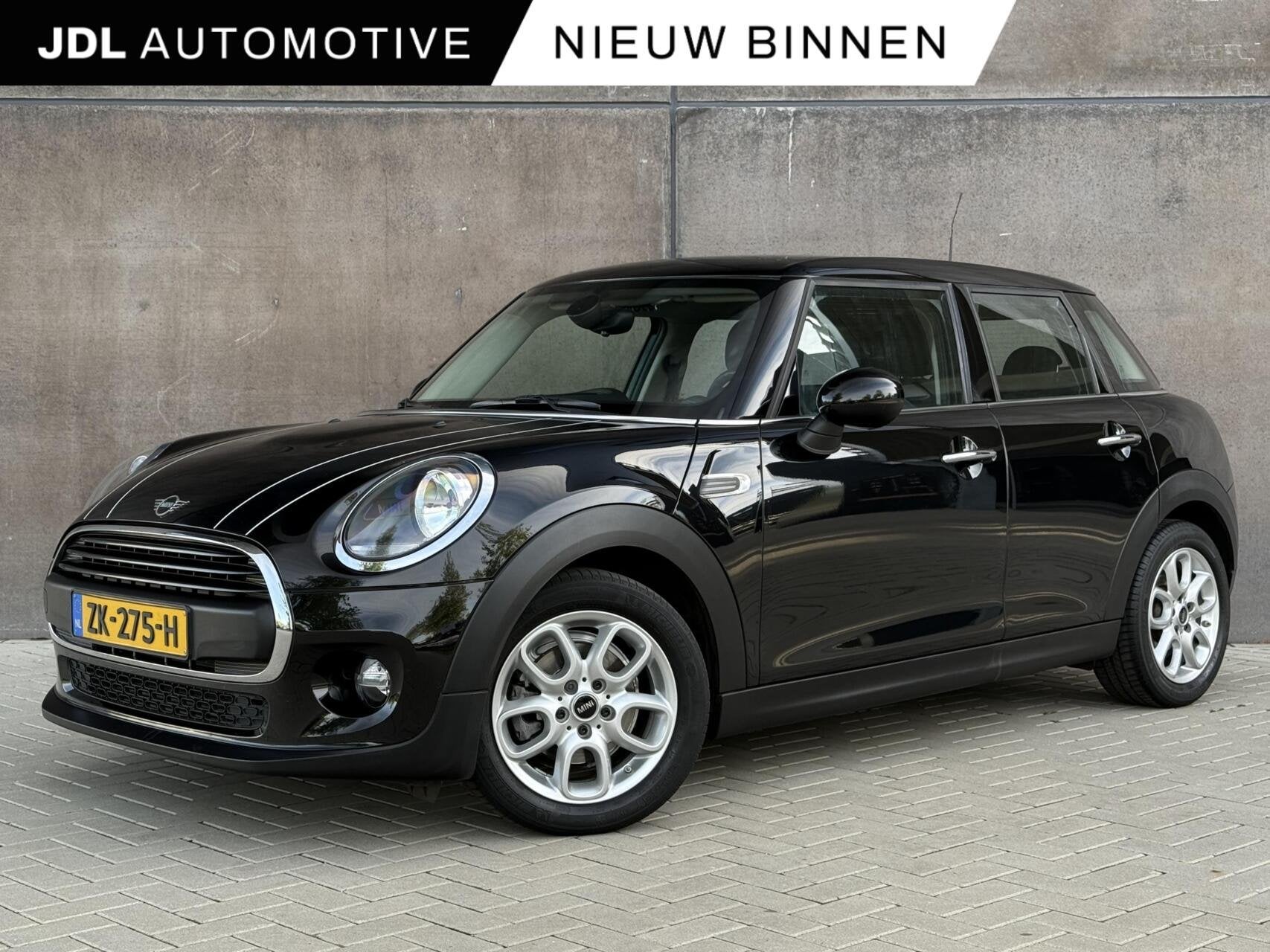 Mini 5-Deurs 1.5 One Pepper | CarPlay | 1ste eigenaar | Deal, Auto's, Voorwielaandrijving, Dealer onderhouden, Stof, Gebruikt