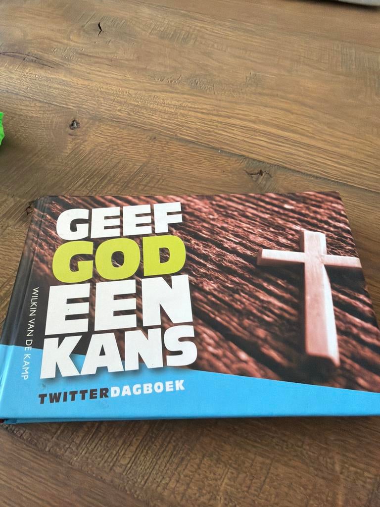 Geef God een Kans - Twitterdagboek (Wilkin van de Kamp), Boeken, Ophalen of Verzenden, Zo goed als nieuw, Christendom | Protestants